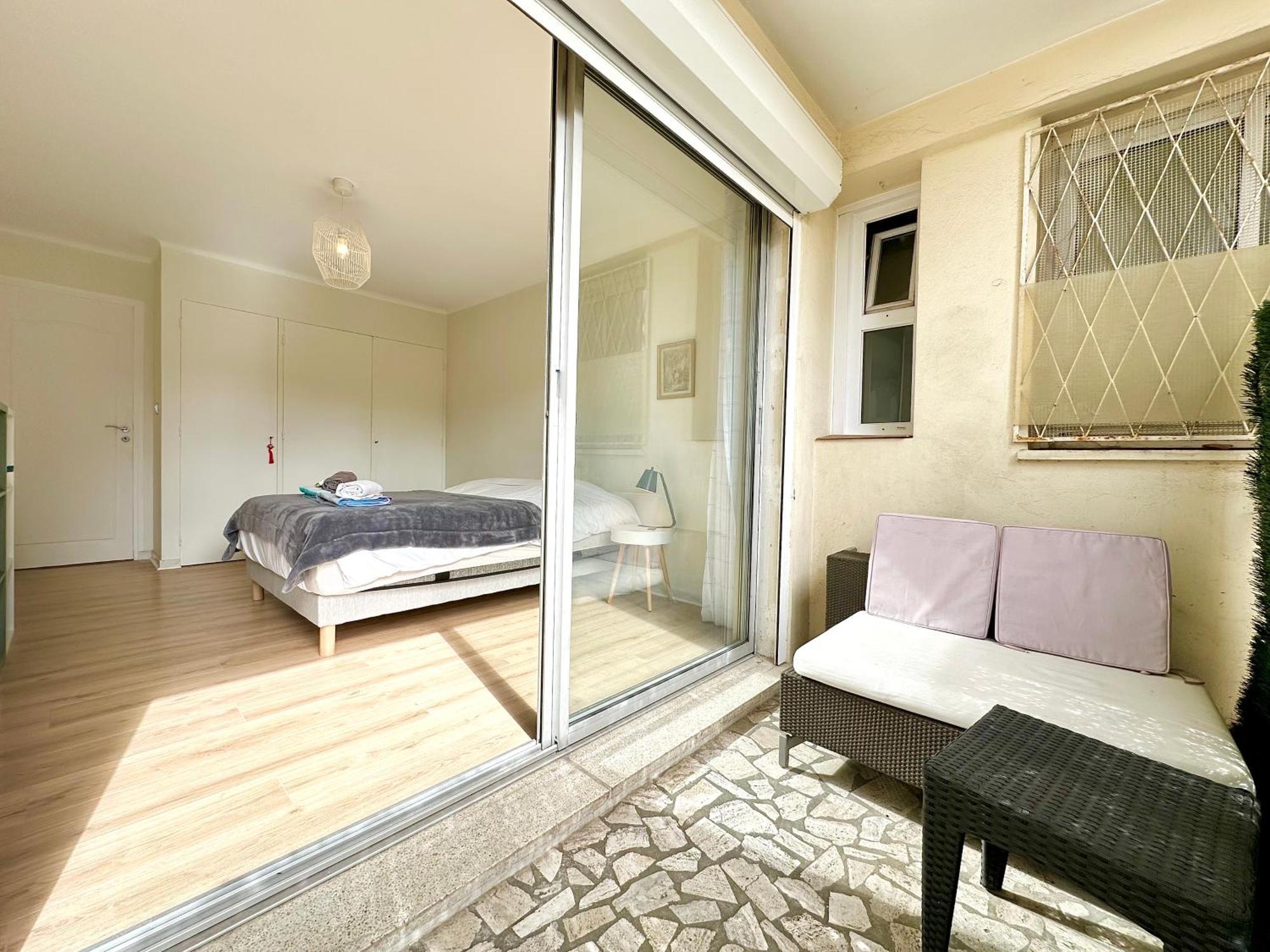3p Refurbished Palm 200 M From The Beaches Cannes