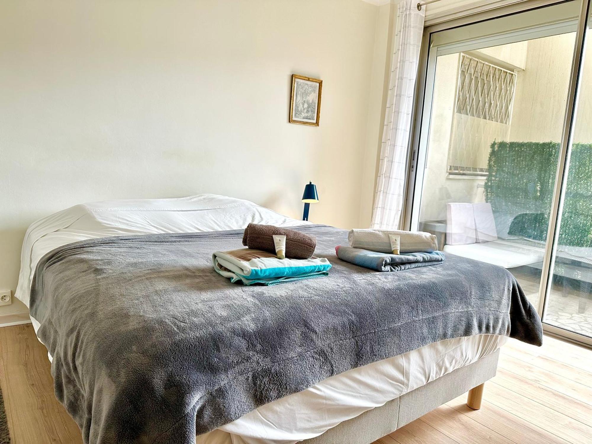 3p Refurbished Palm 200 M From The Beaches Appartement