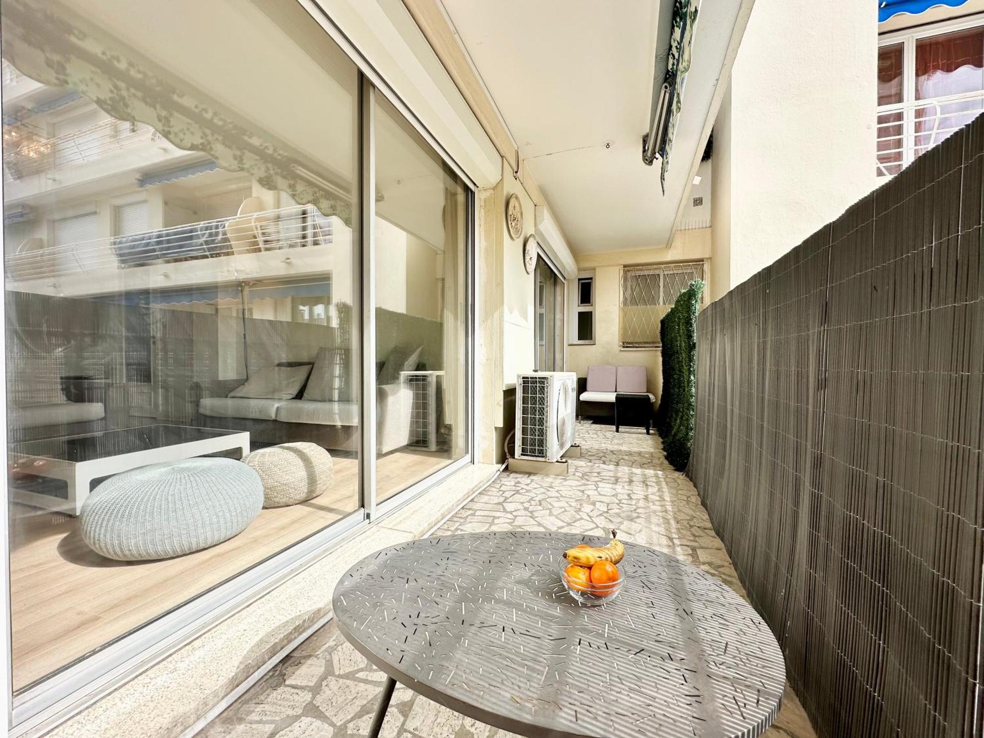 3p Refurbished Palm 200 M From The Beaches *