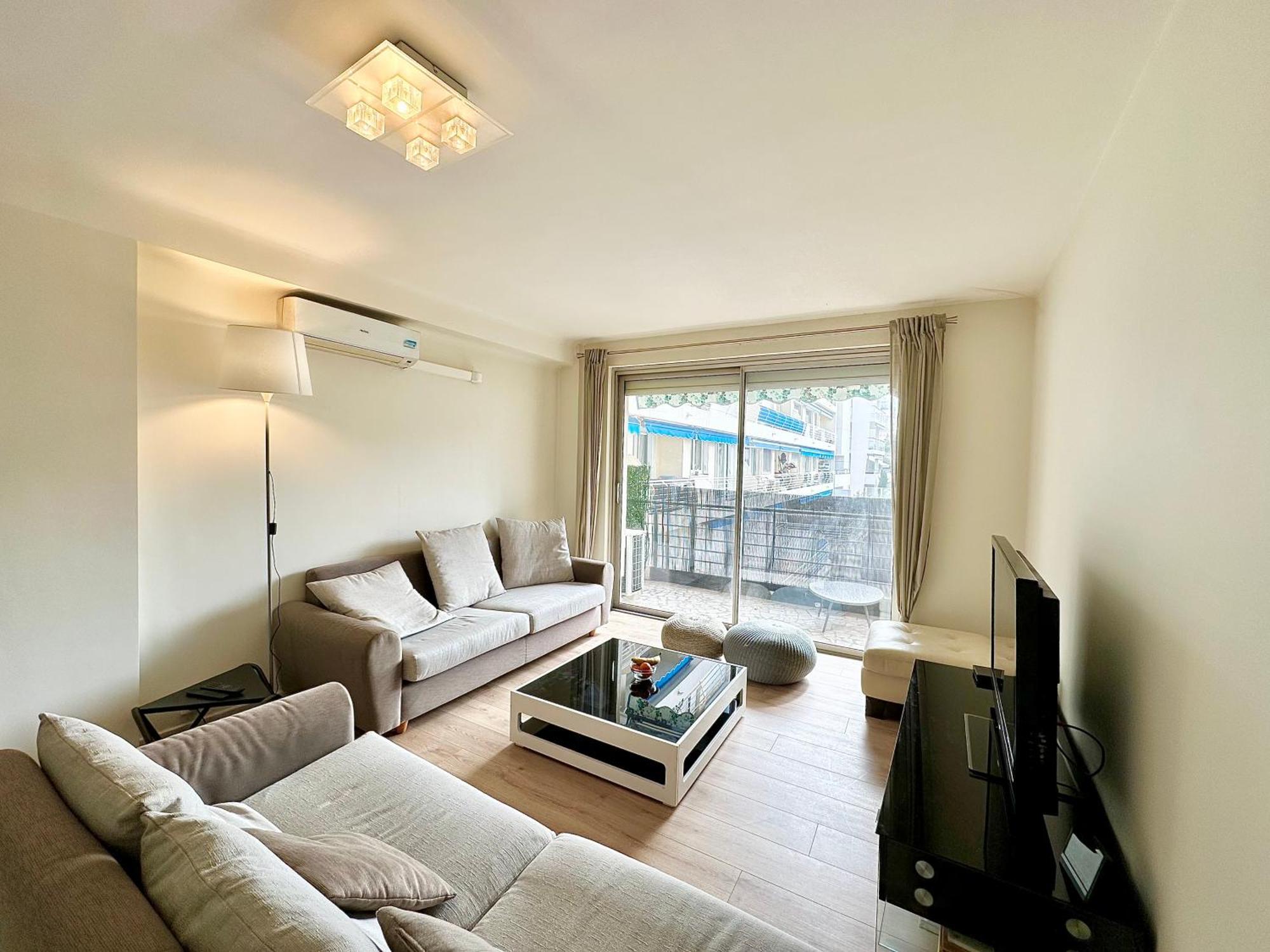 3p Refurbished Palm 200 M From The Beaches Appartement *