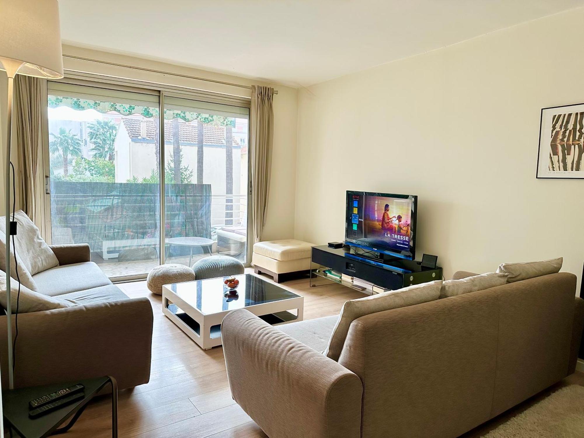 3p Refurbished Palm 200 M From The Beaches Appartement *